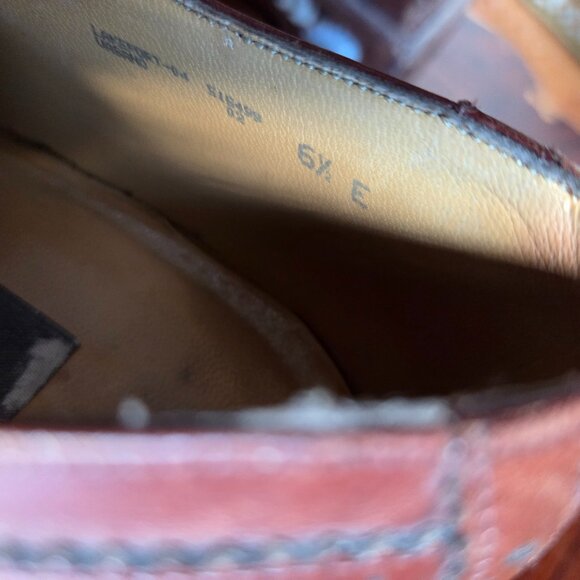 Bally Men’s Wingtips Oxford leather shoes - Picture 9 of 12